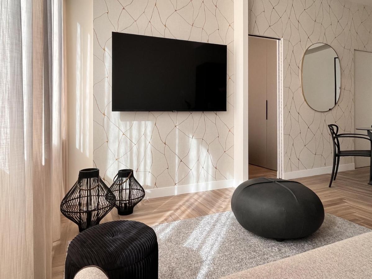 Yls Luxury Suites มิลาน ภายนอก รูปภาพ