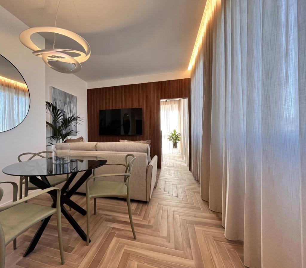 Yls Luxury Suites มิลาน ภายนอก รูปภาพ