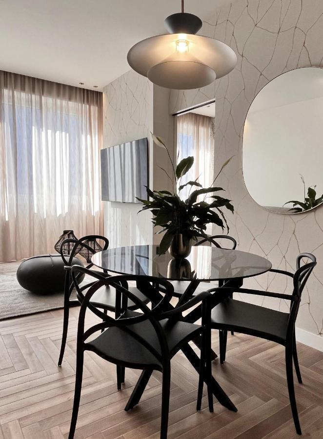 Yls Luxury Suites มิลาน ภายนอก รูปภาพ