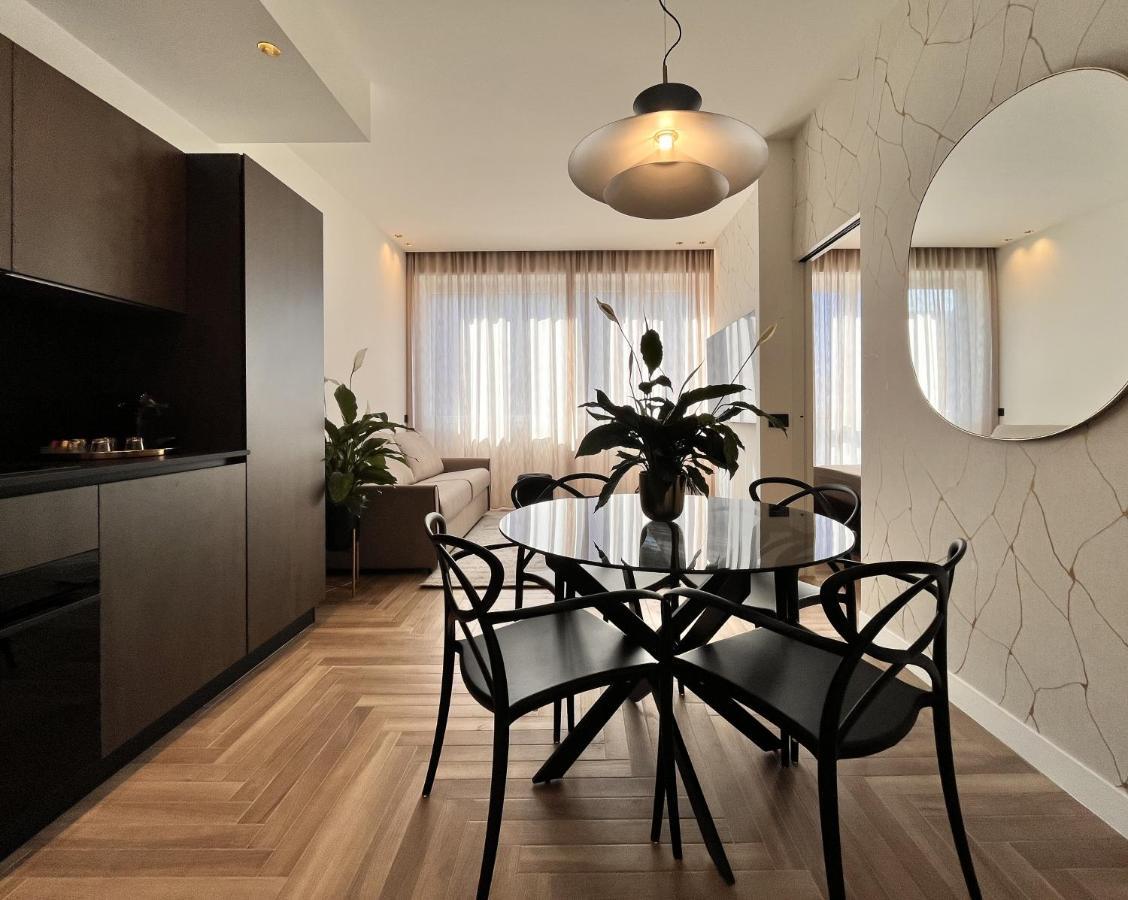 Yls Luxury Suites มิลาน ภายนอก รูปภาพ